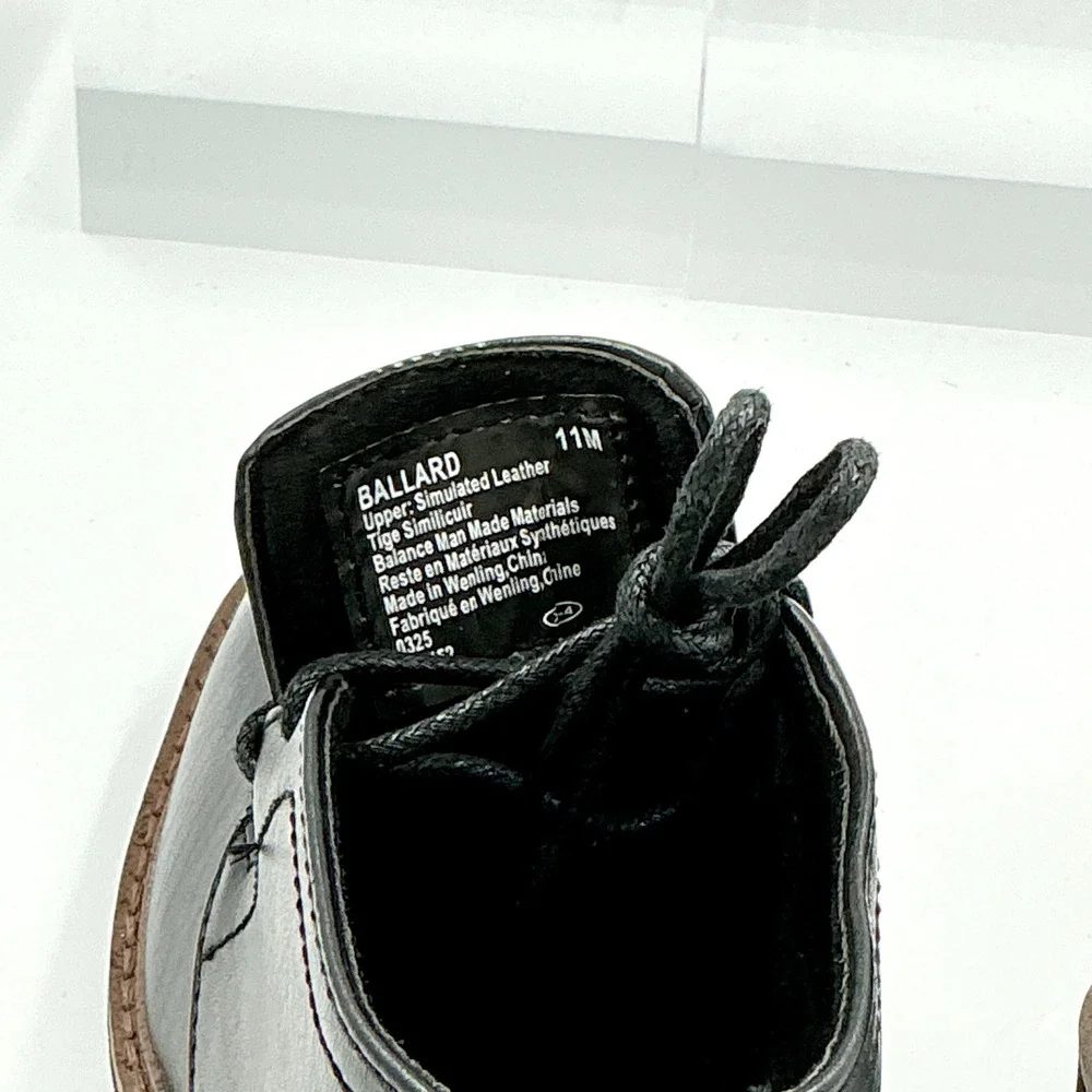 Deer Stags Boys Size 11 Chukka Boot Black NEW Ballard Kids $50